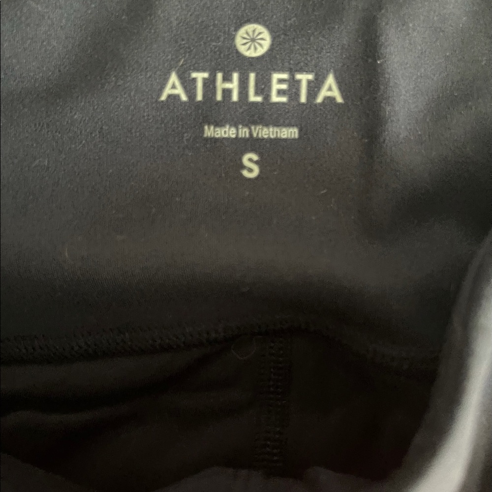 Colorblocked Athleta Capris - Picture 3 of 3